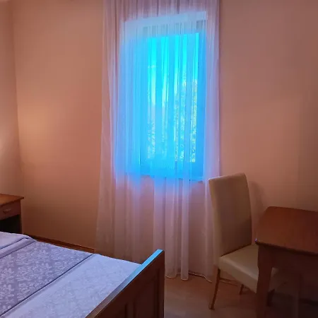 Ivicek Apartman *