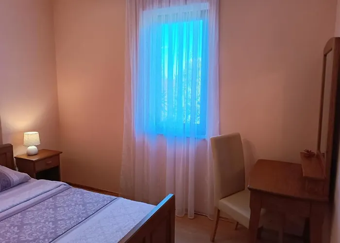 Ivicek Apartamento *