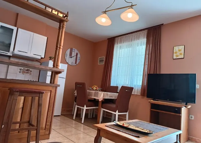 Ivicek Apartment