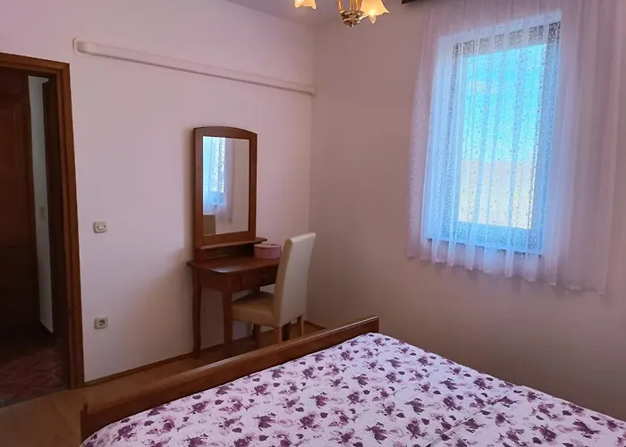 Ivicek *